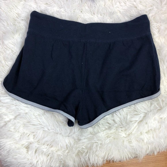 UO x Tommy Hilfiger shorts - Picture 4 of 4